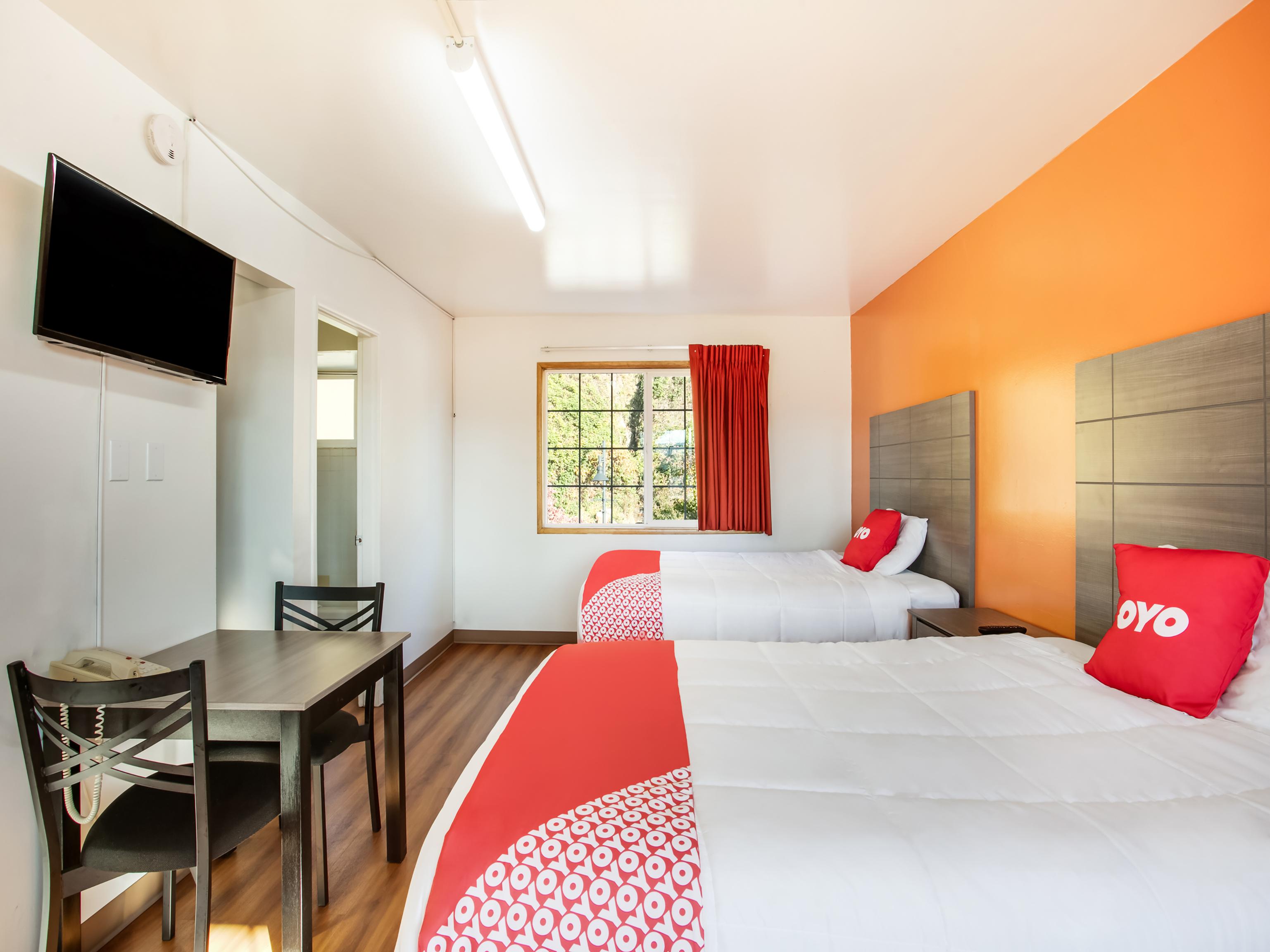 Oyo Hotel Kalama ภายนอก รูปภาพ